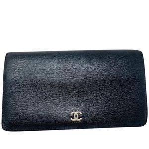 Authentic Chanel wallet clutch size 7x4